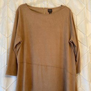 Chico's Traveler's top with asymmetric hem - Chico's size 3